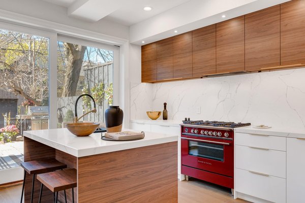 Minimalist kitchen design: simplifying your culinary space