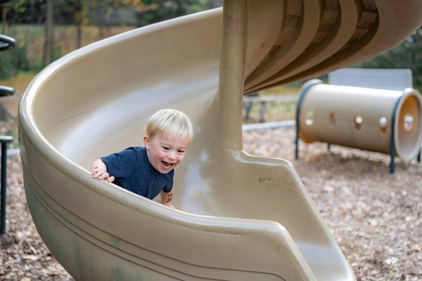 How to create a safe and fun play area for kids outdoors?